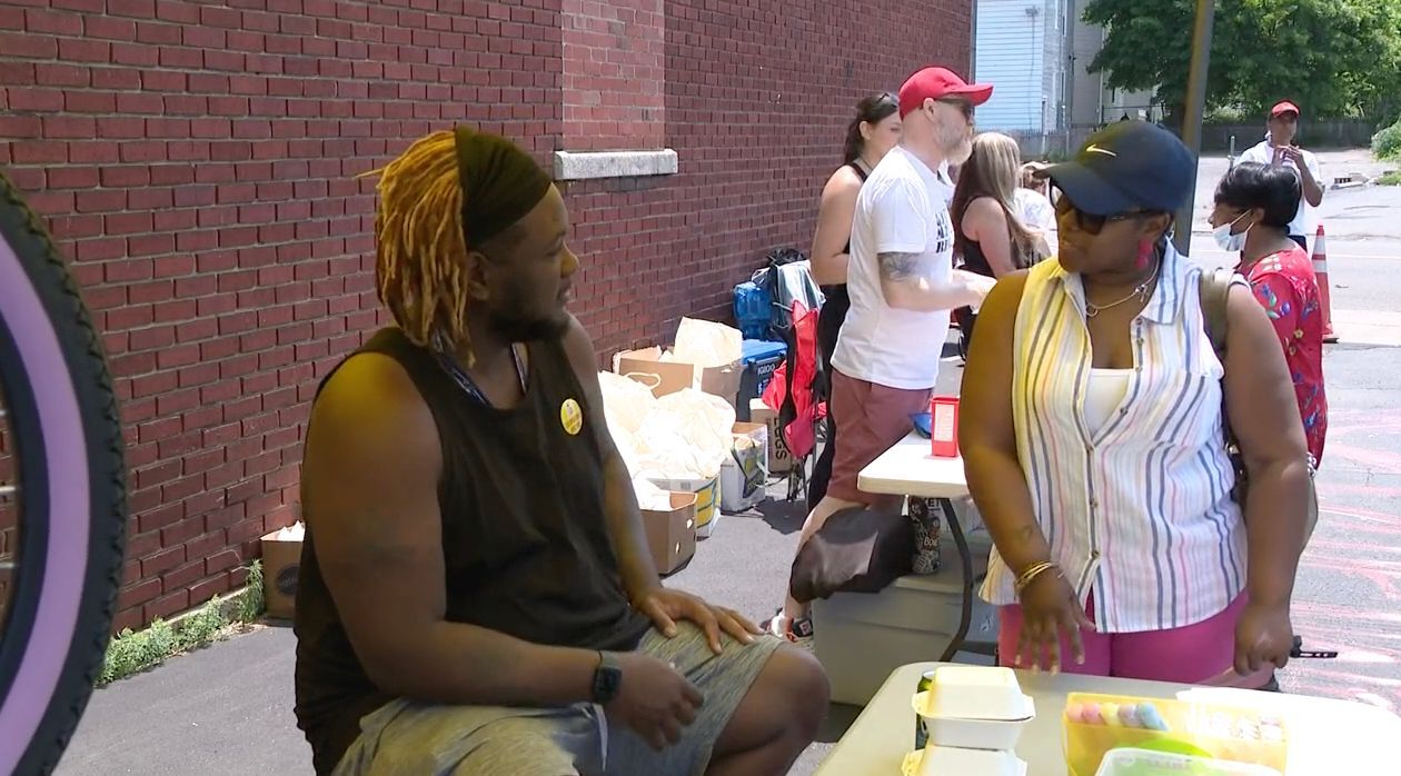 Mark Talley featured in WGRZ news working with a new community refrigerator